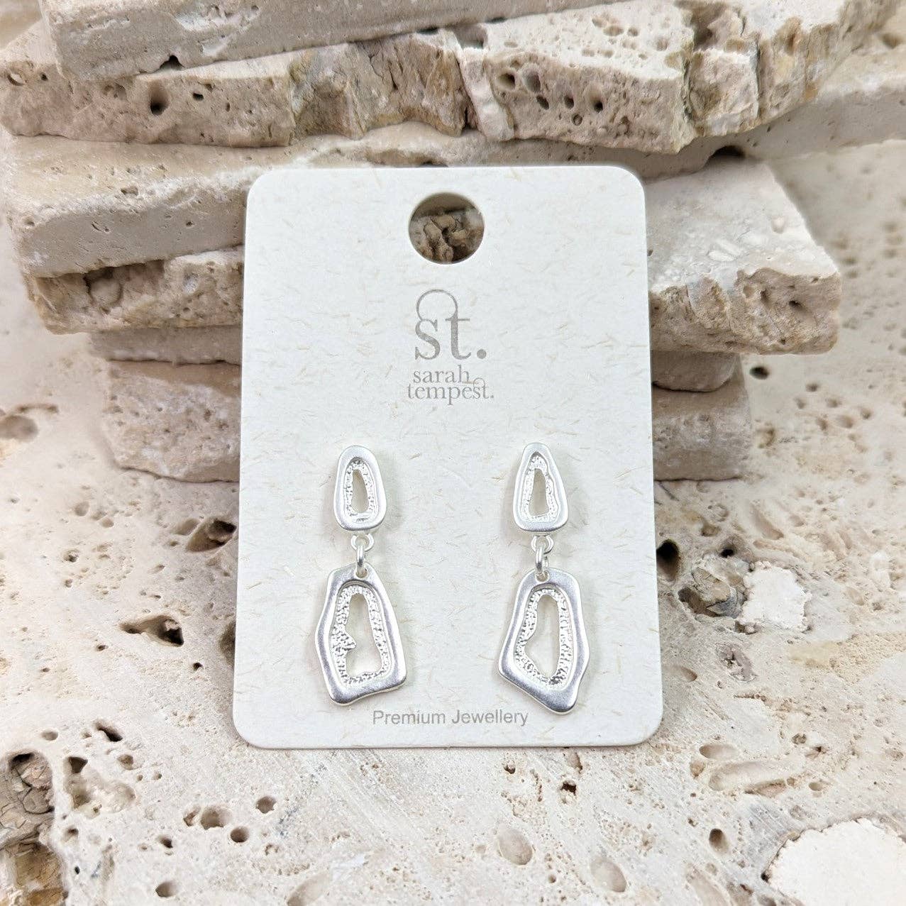 Organic open stone shapes dangle earrings: MTGLD