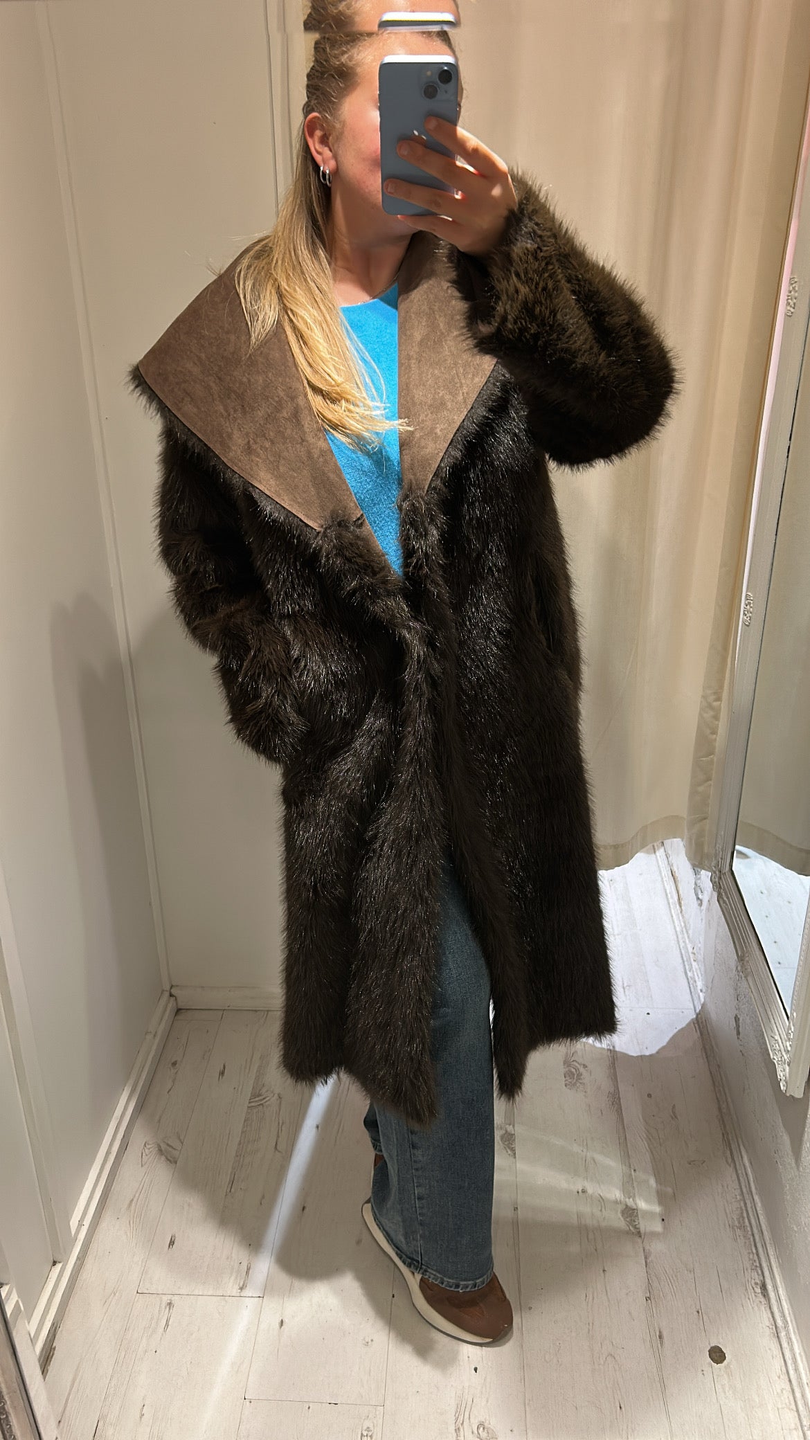 Reversible Tie Faux Fur