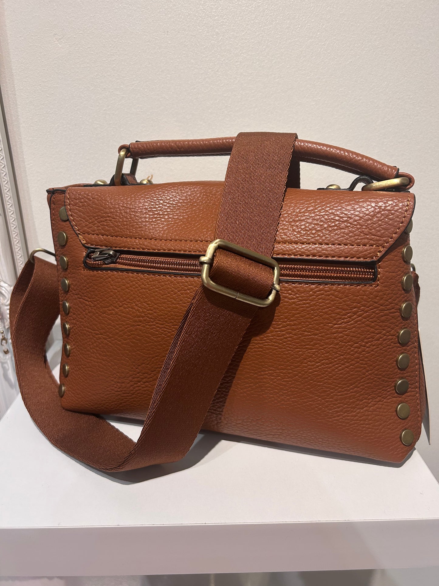 Relax Studded Buckle Bag
