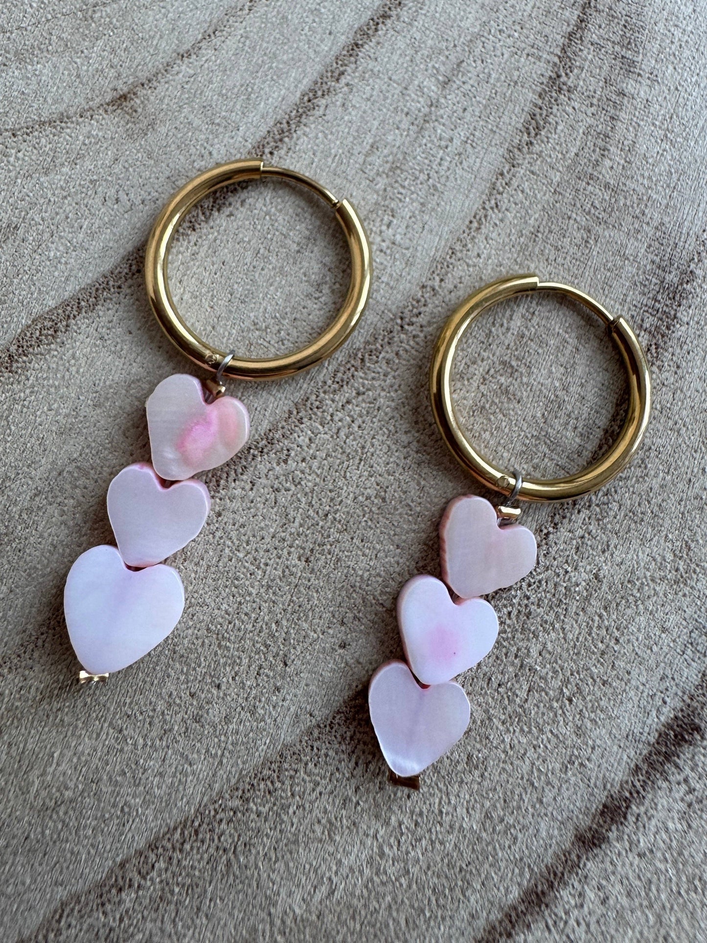 Pink Amora Shell Heart Earrings