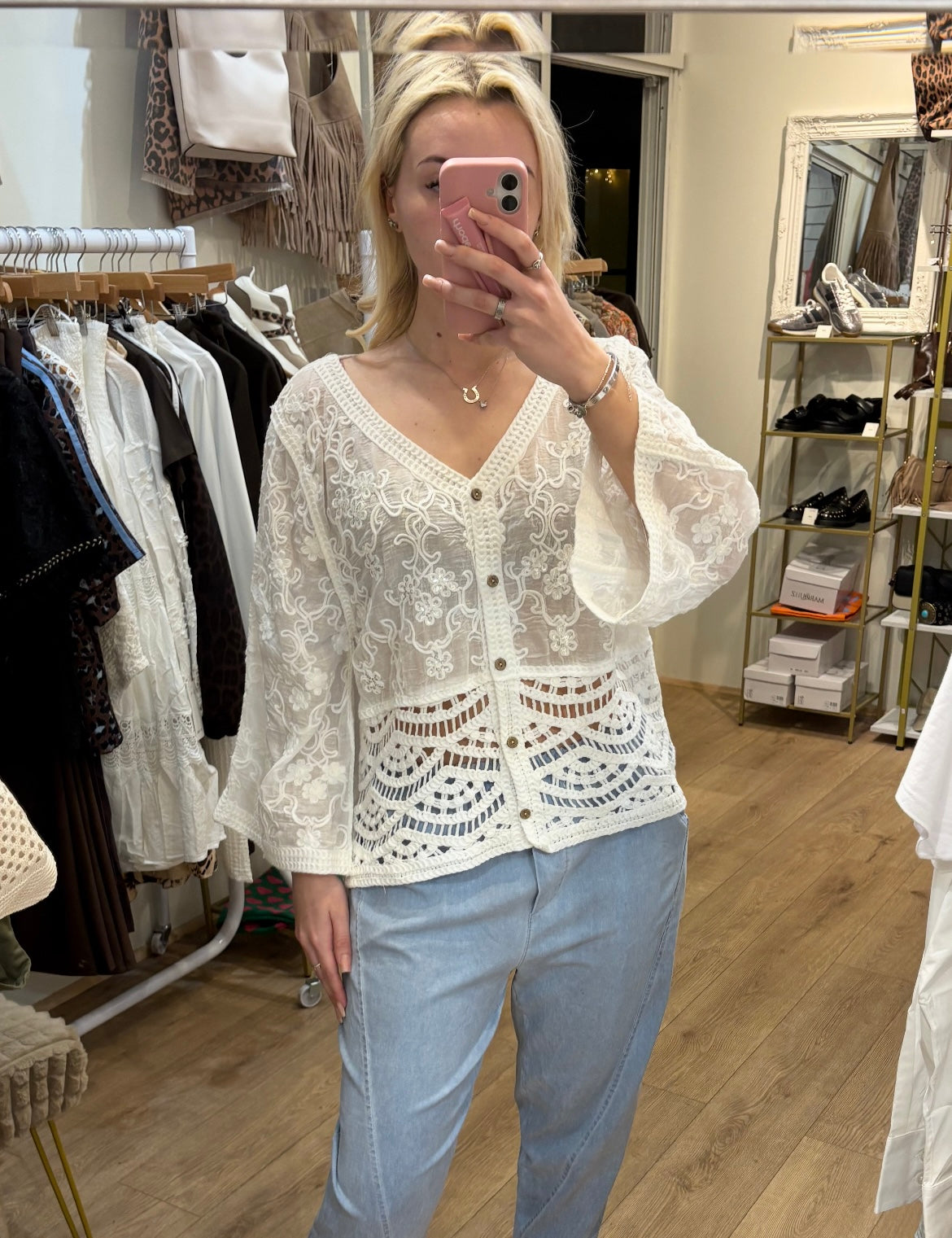 WHITE DETAILED FLARE SLEEVE CARDI