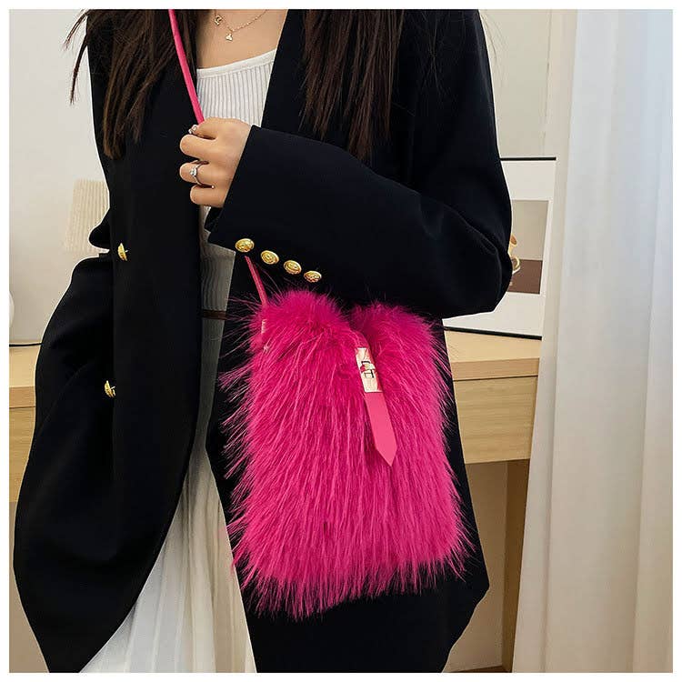Soft Faux Fur Mobile Bag Essential Bag: Black