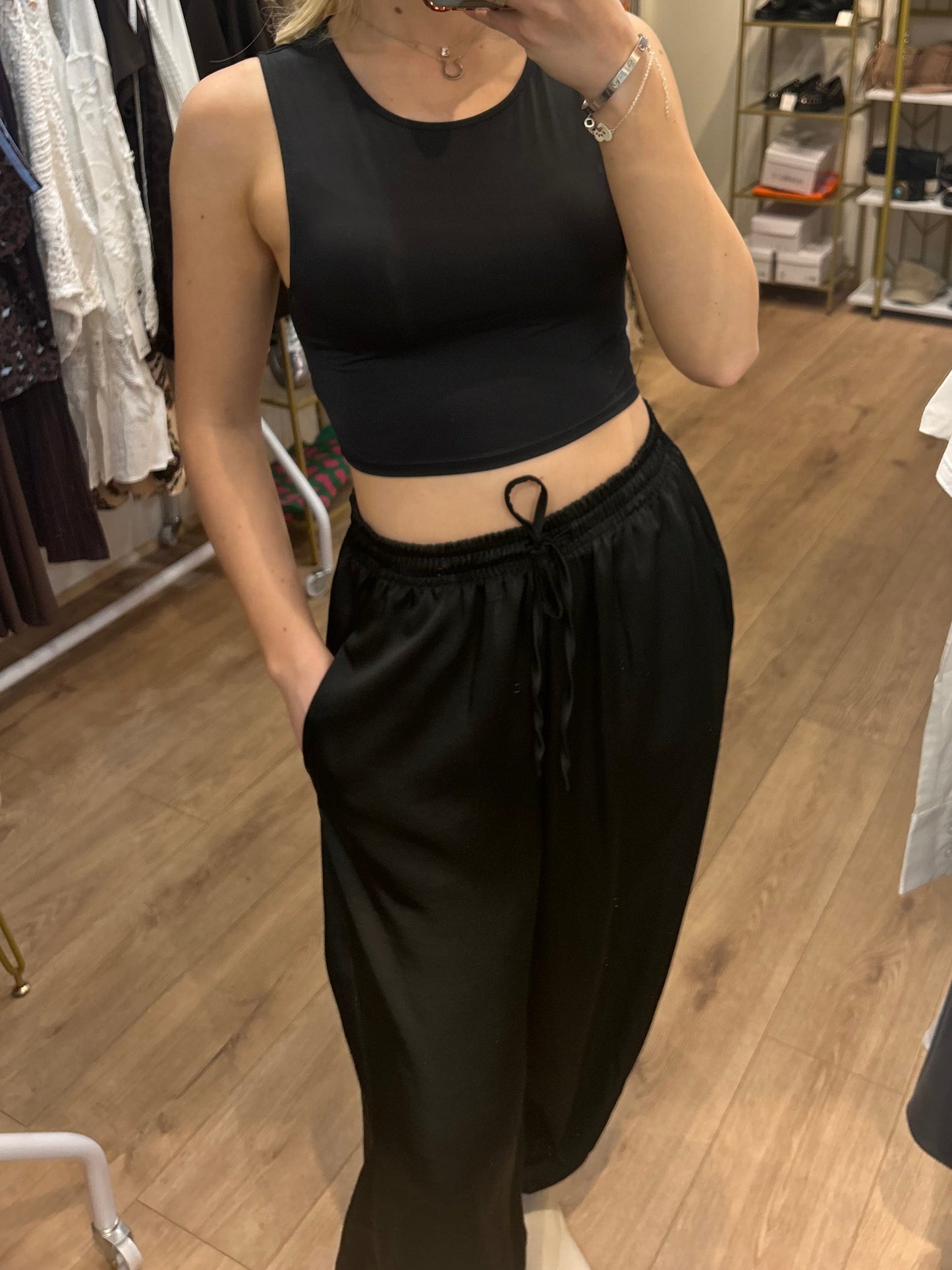 BLACK CUFFED TROUSER