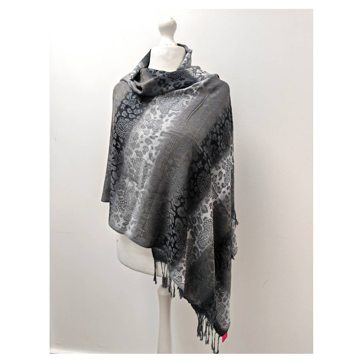 Super Soft Reversible Pashmina C48-2 Leopard: Orange-taupe