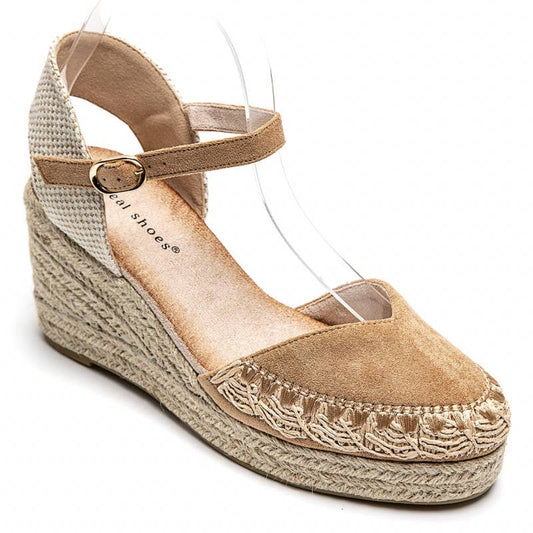 Camel Wedge