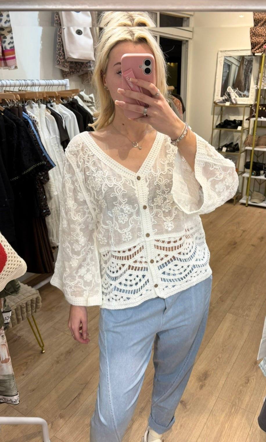 WHITE DETAILED FLARE SLEEVE CARDI