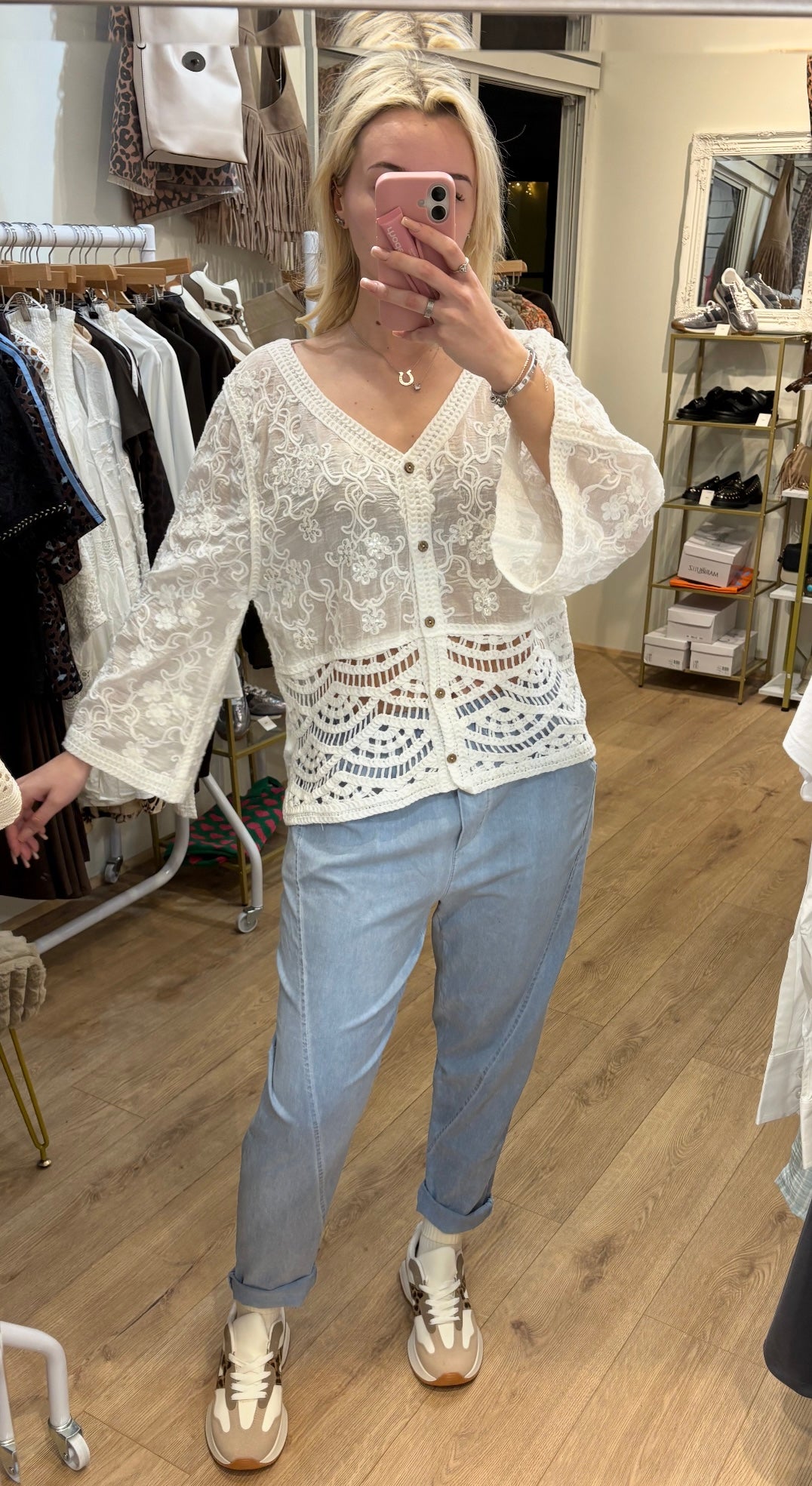 WHITE DETAILED FLARE SLEEVE CARDI