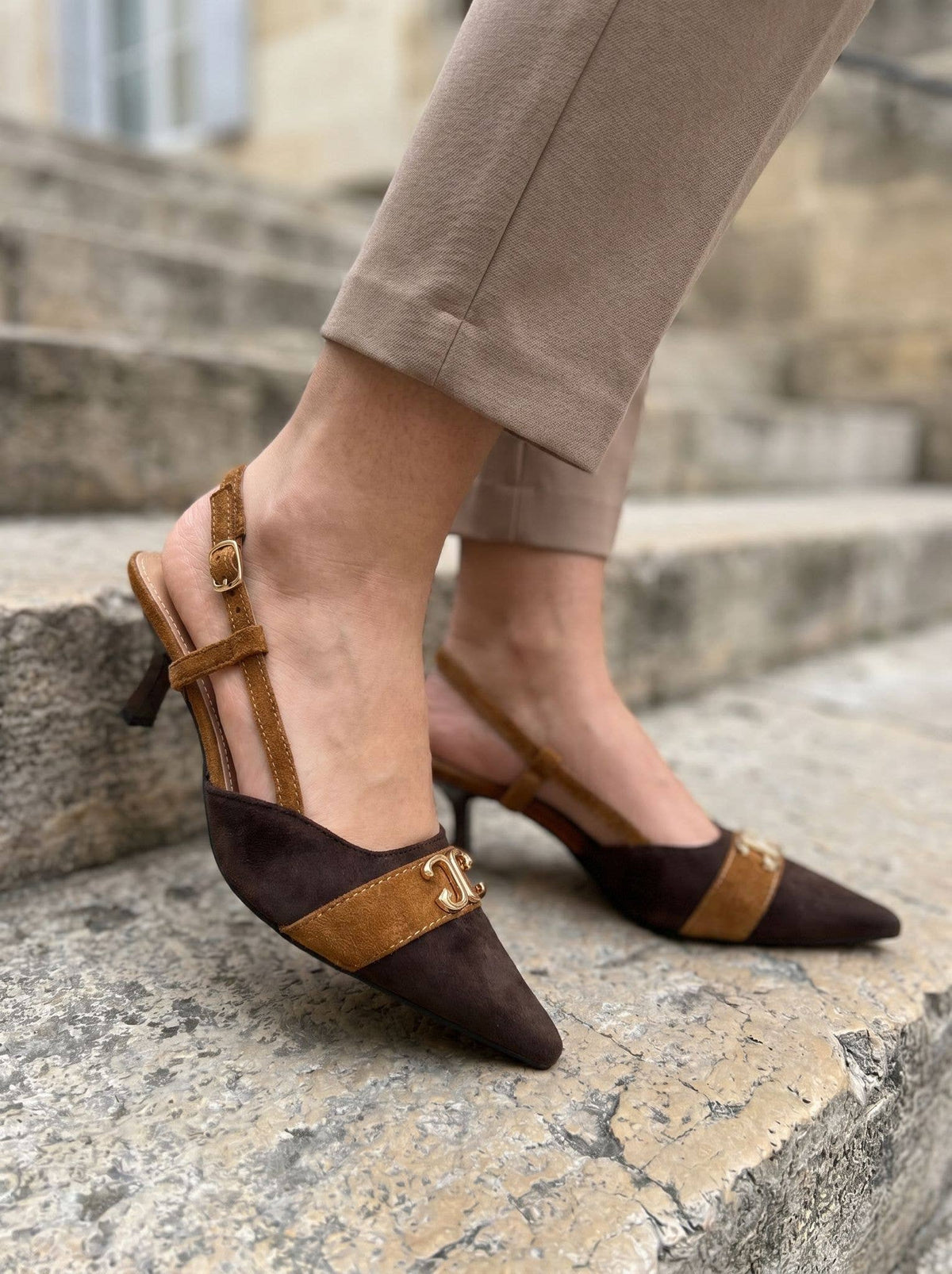 Two-Tone Suede Wholesale Pointed Slingback Heels: BLACK / Medium Heel / UK6/US8