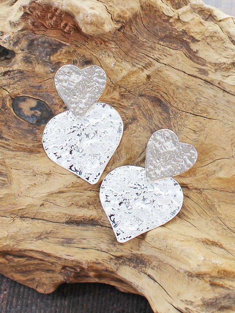 KH1624S TEXTURED DOUBLE HEART EARRINGS