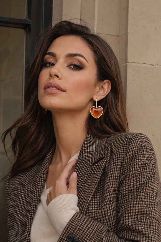 Creole hoop earrings adorned with natural resin: Marron Clair