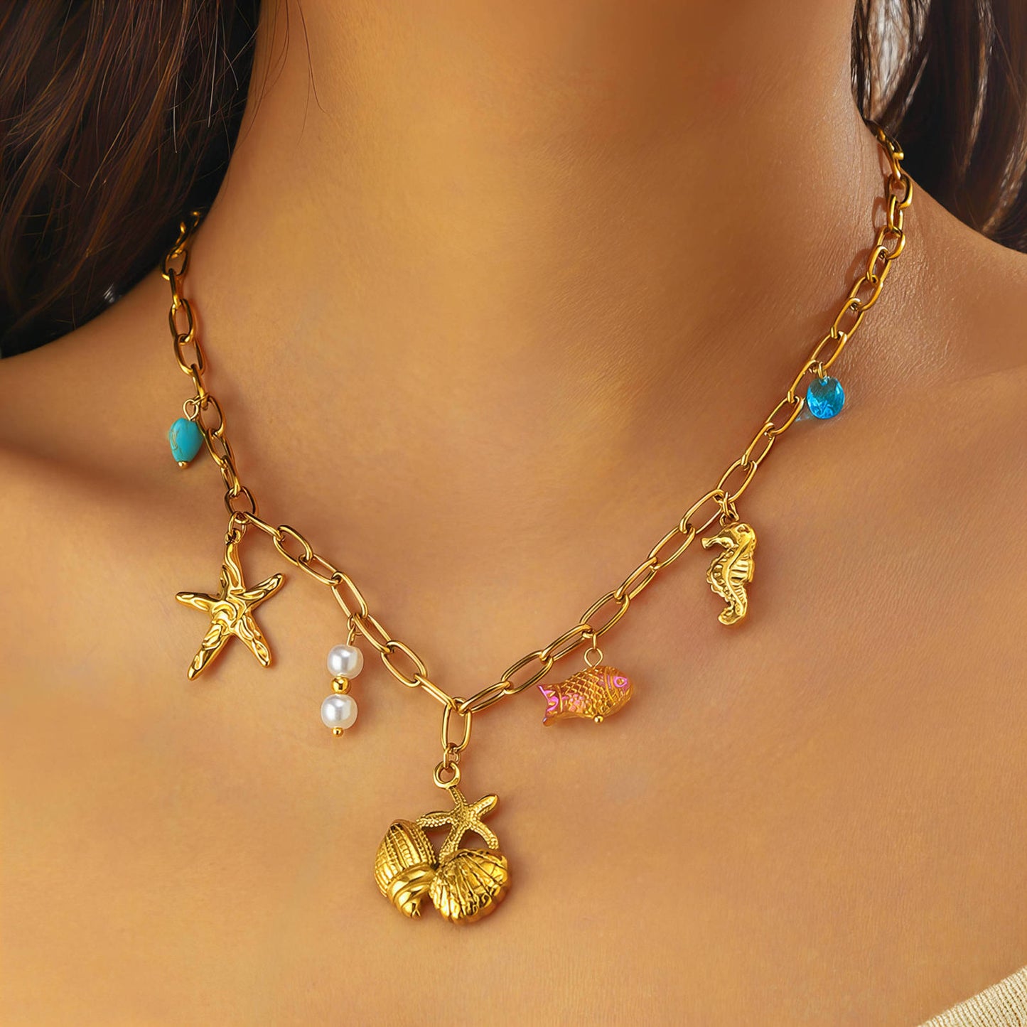 SEASHORE CHARM NECKLACE - 18K GOLD PLATED STAINLESS STEEL